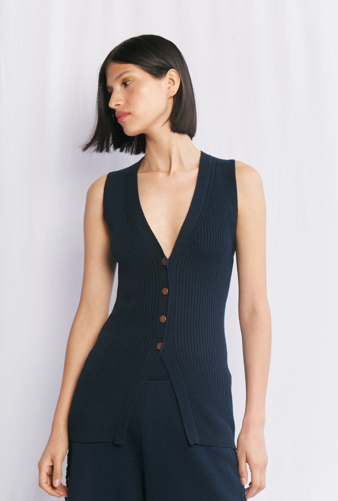 BELLA VEST