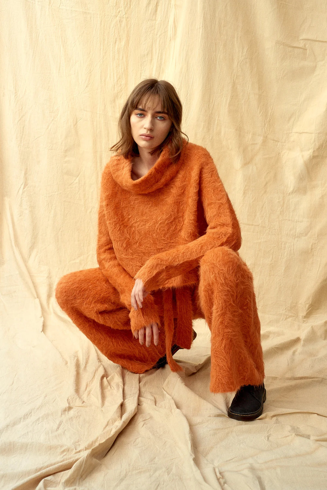 SURI SWEATER