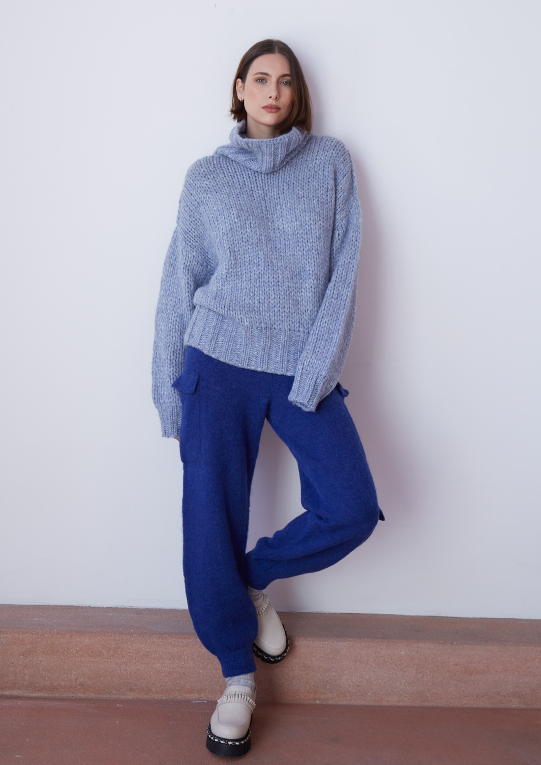 MIA SWEATER