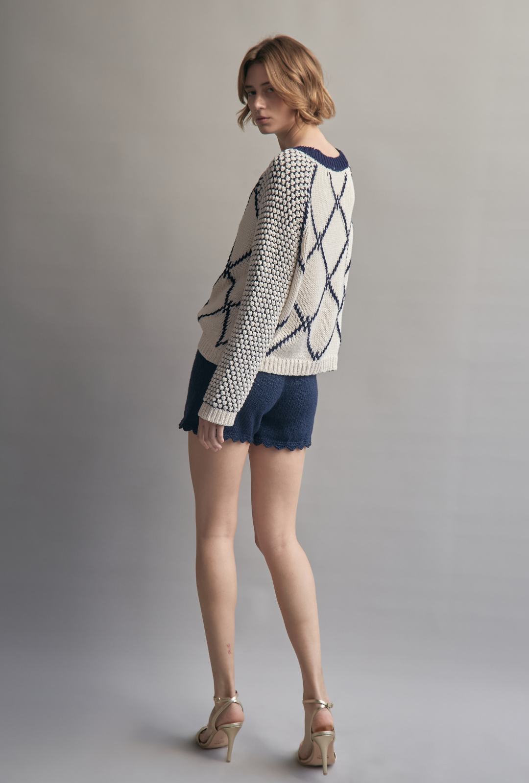 JUNO SWEATER